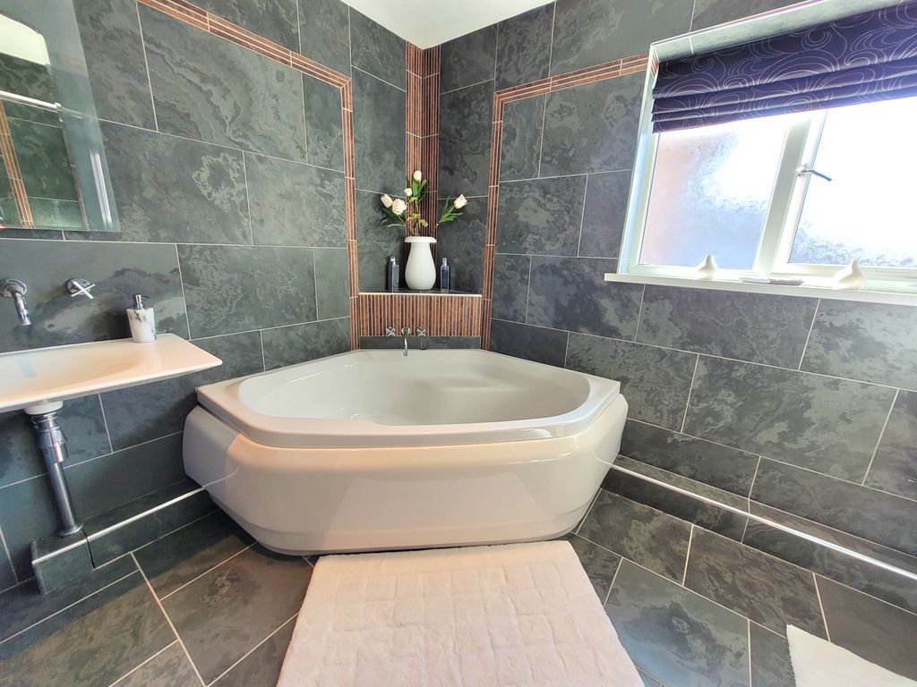 Additional image 35 of 5 bed detached house for saleSanderling Close, Rest Bay, Porthcawl CF36