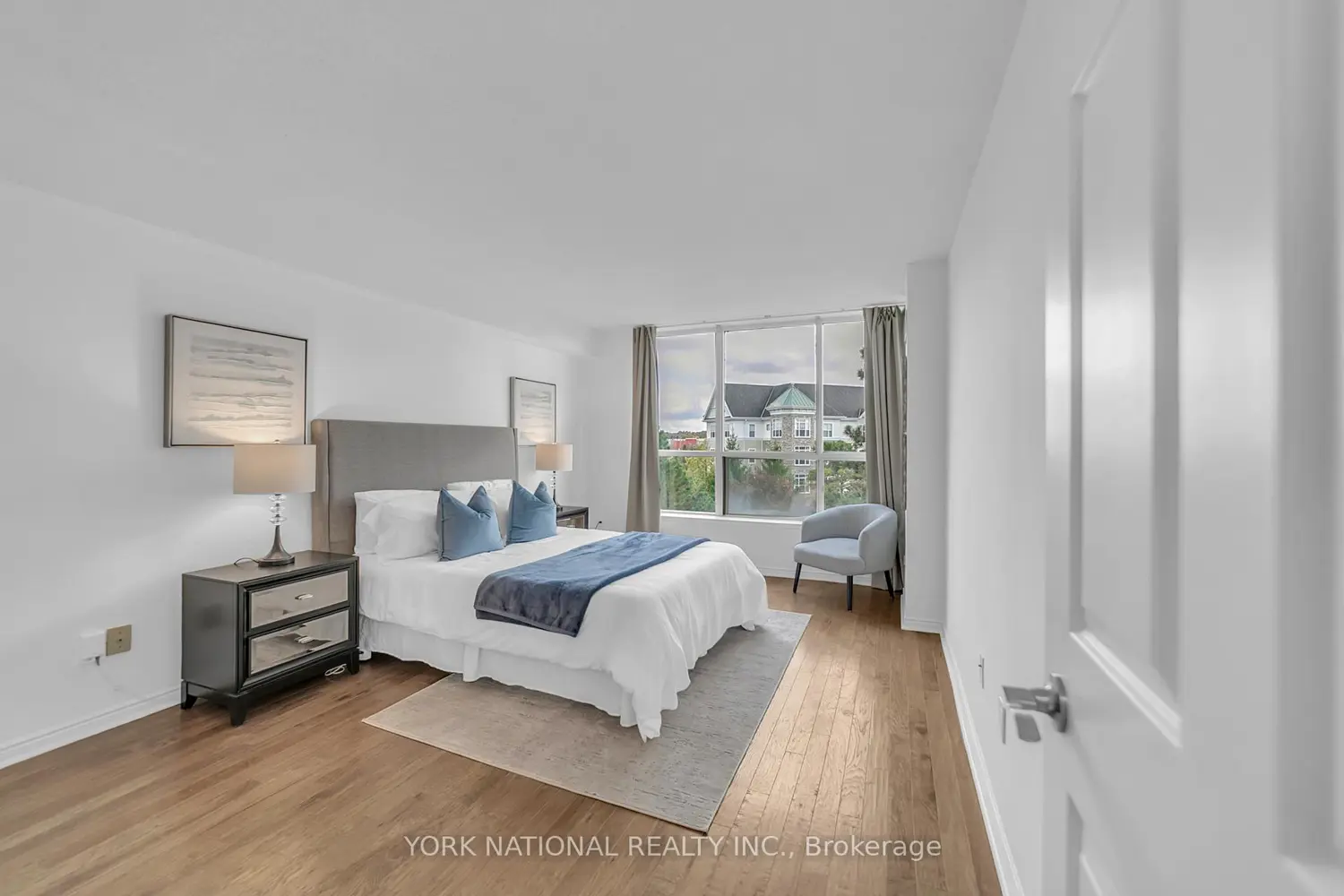 Additional image 9 of 14924 Yonge Street 408