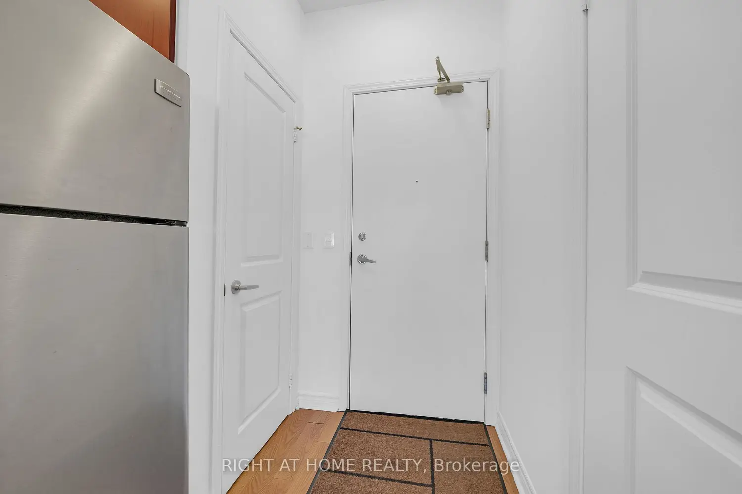 Additional image 5 of 2885 Bayview Avenue 1003