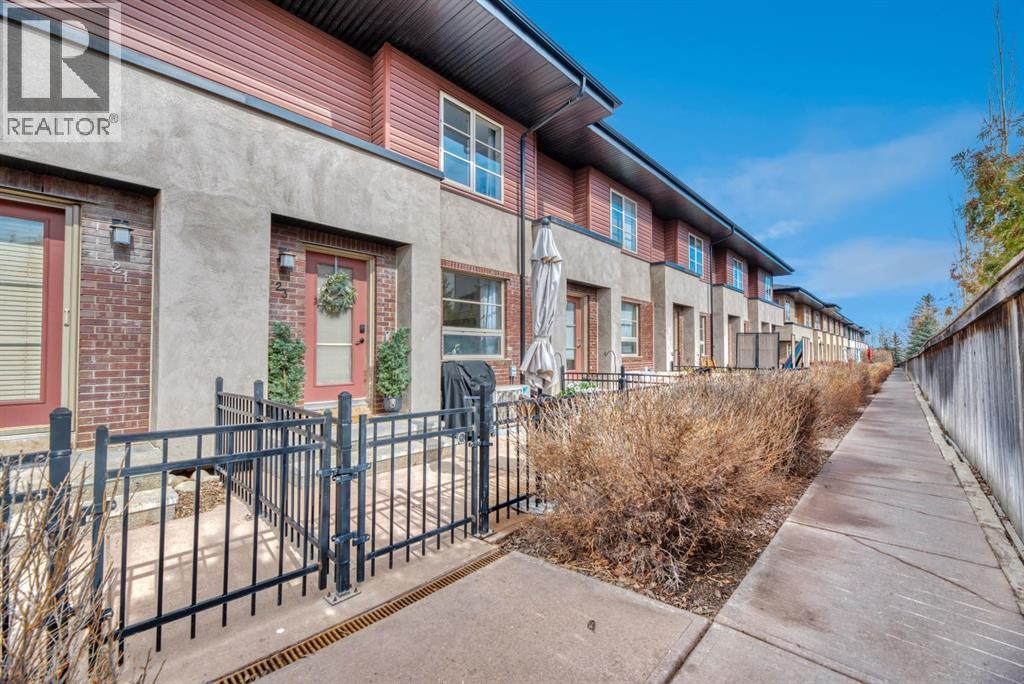 23 Aspen Hills Terrace SW
