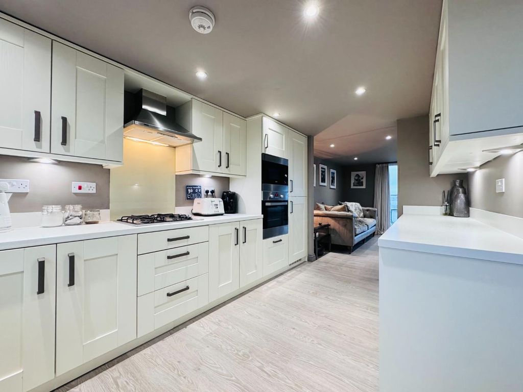 Additional image 10 of 3 bed flat for saleMansion House, Fleet Avenue, Hartlepool TS24