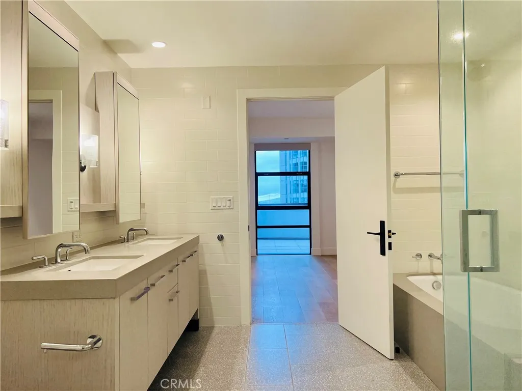 Additional image 8 of 10777 Wilshire Boulevard Unit 606, Los Angeles, CA 90024