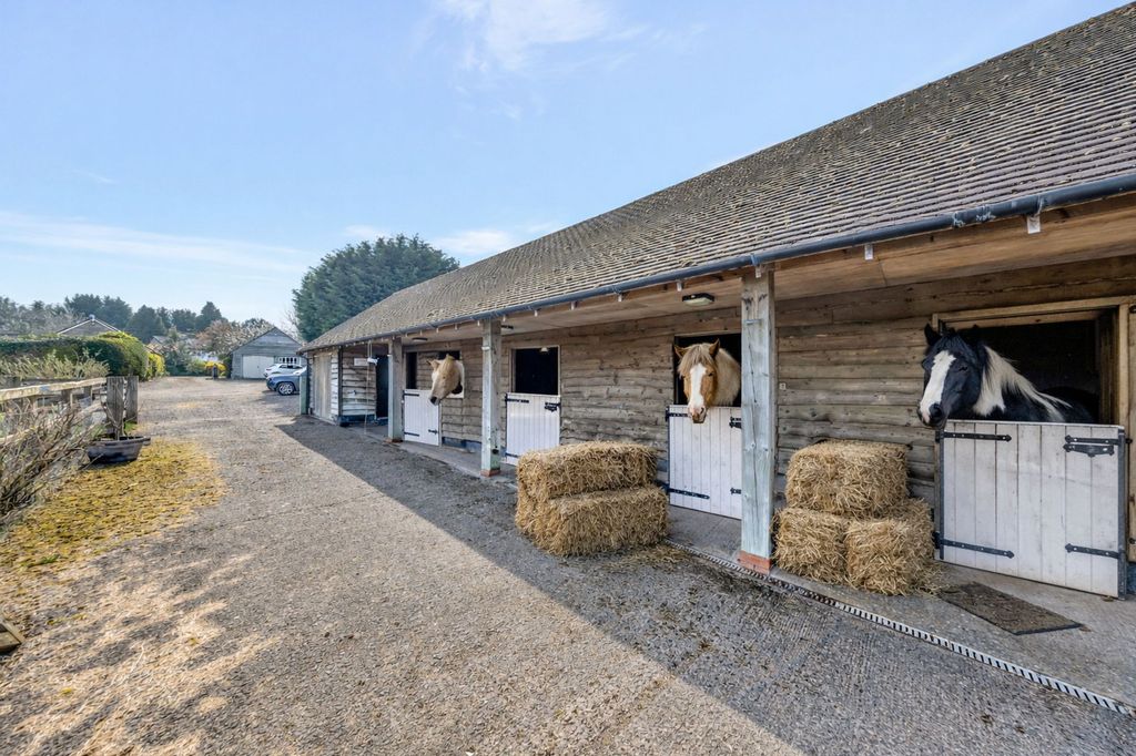 Additional image 2 of 5 bed detached house for saleSaleway, Worcestershire WR9