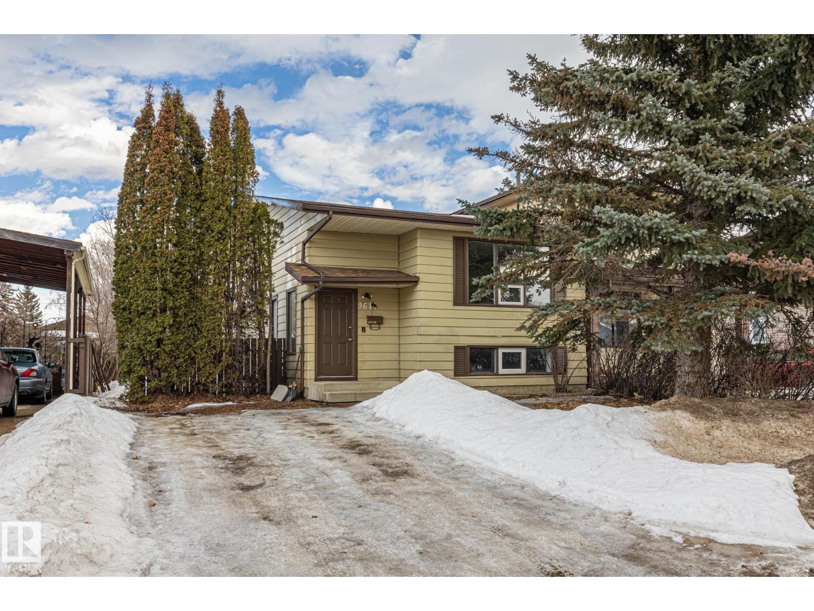 9611 81 Street, Fort Saskatchewan, AB, T8L3C7