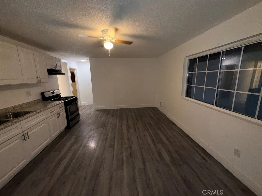 1550 W 59th Place Unit 2, Los Angeles, CA 90047
