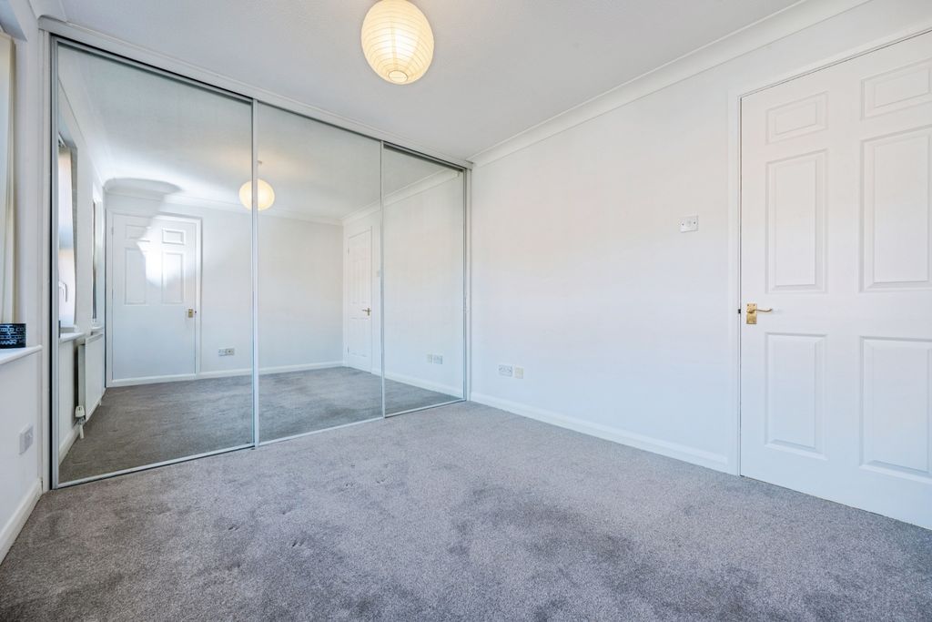 Additional image 20 of 2 bed flat for saleAshburnham Road, Bedford MK40