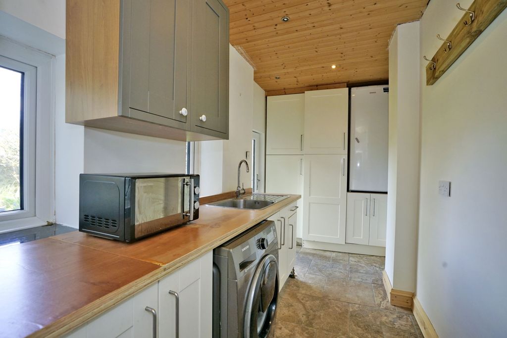 Additional image 5 of 3 bed flat for sale162 Mid Stocket Road, Aberdeen AB15