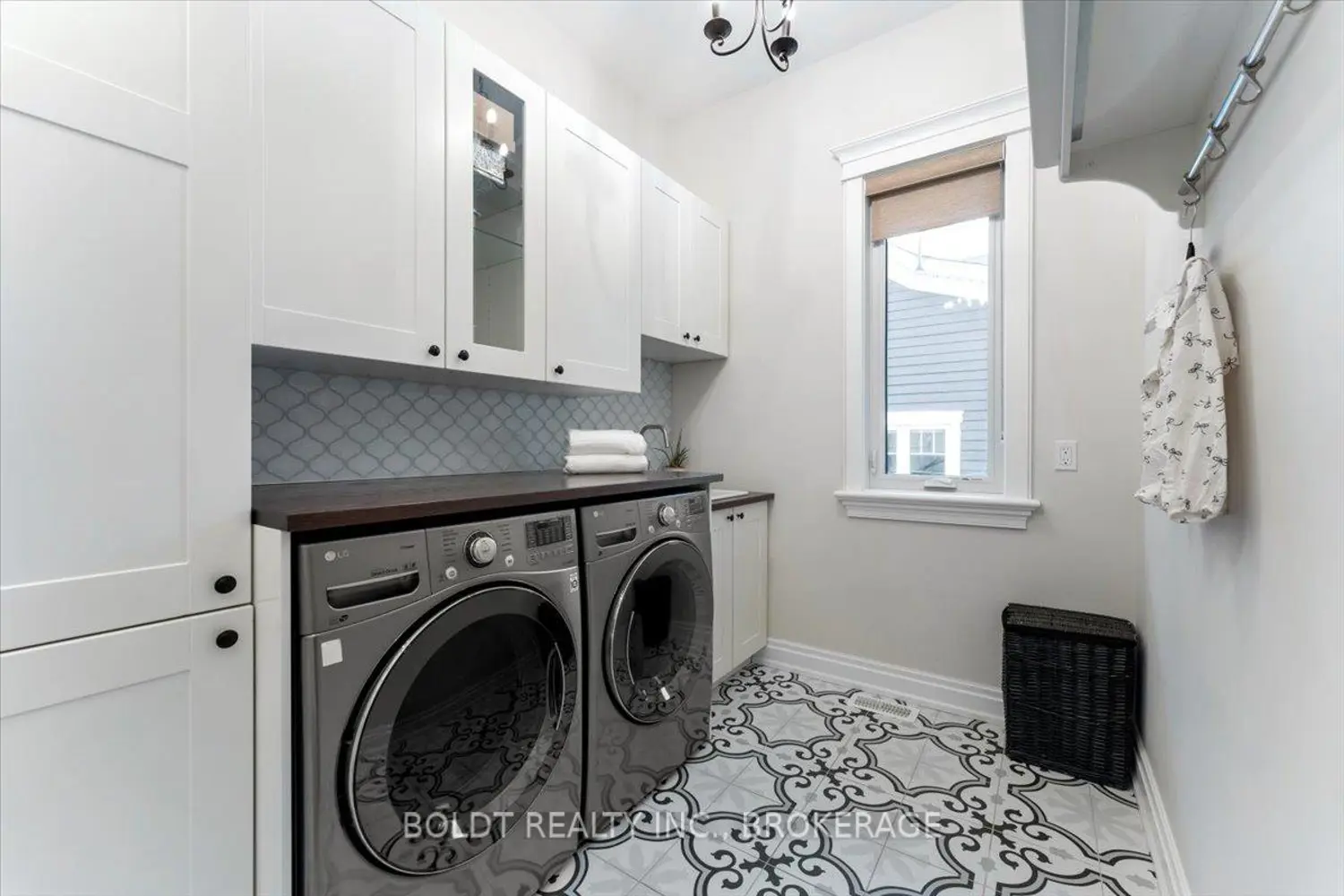 Additional image 6 of 1107 Balfour Street