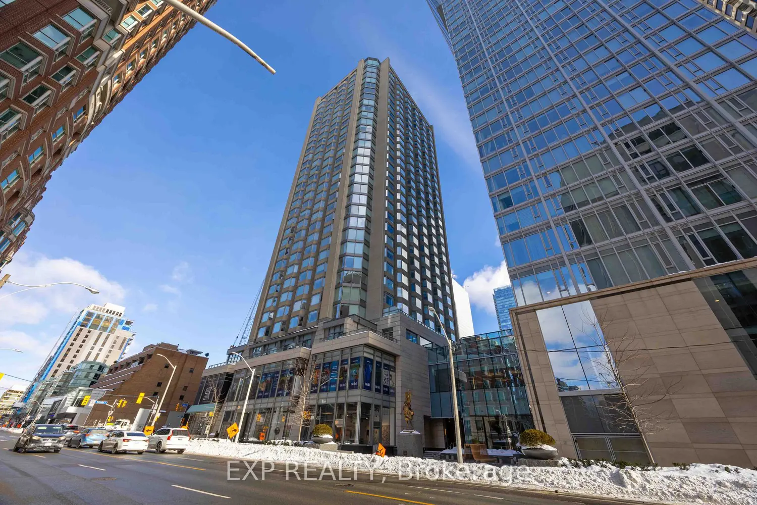 155 Yorkville Avenue 1106