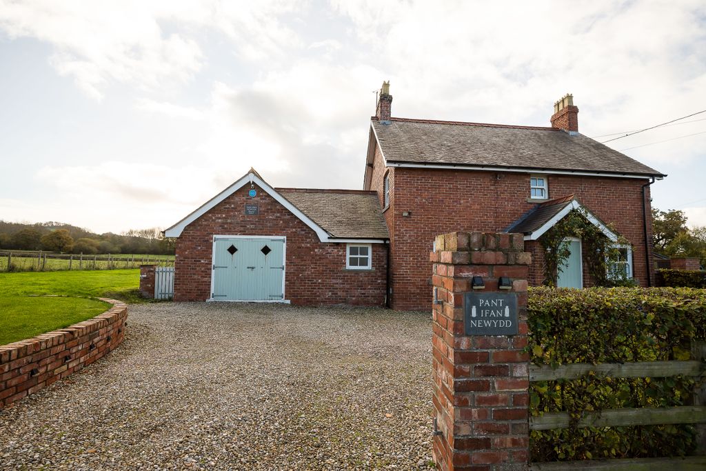 Additional image 3 of 4 bed detached house for saleHolywell Road, St. Asaph LL17