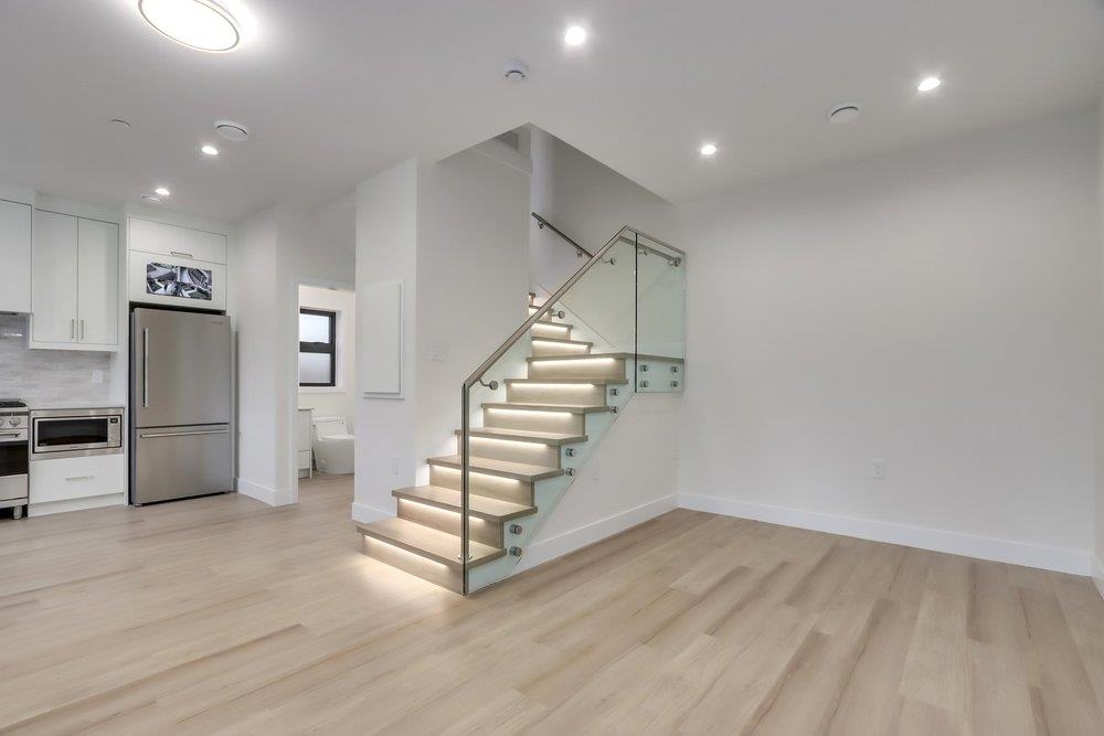 Additional image 3 of 1-4257 Knight Street, Vancouver, BC, V5N 3M3