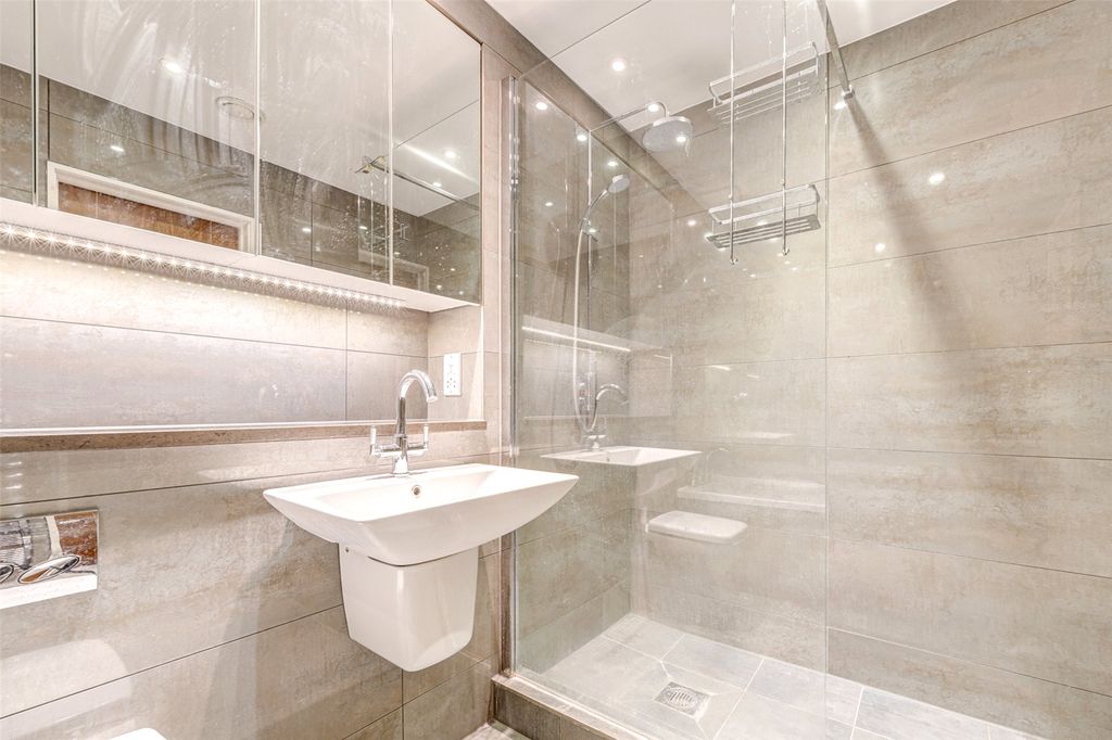 Additional image 29 of 3 bed flat for saleMarine Parade, Worthing, West Sussex BN11