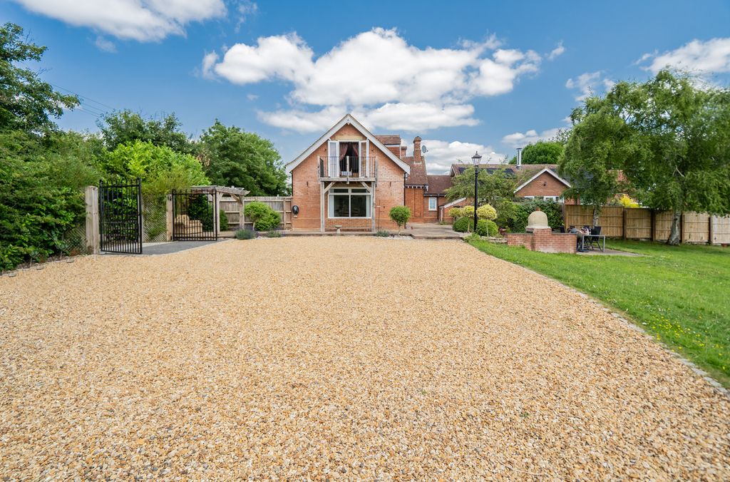 Additional image 32 of 9 bed detached house for saleWood End Road, Cranfield, Bedfordshire MK43