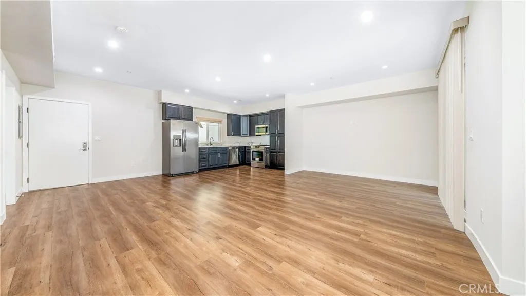 Additional image 3 of 17154 Chatsworth Street Unit 2, Granada Hills, CA 91344