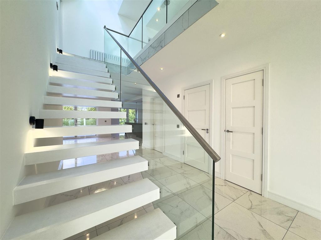 Additional image 17 of 4 bed detached house for saleClyde Grove, Crossford, Carluke ML8