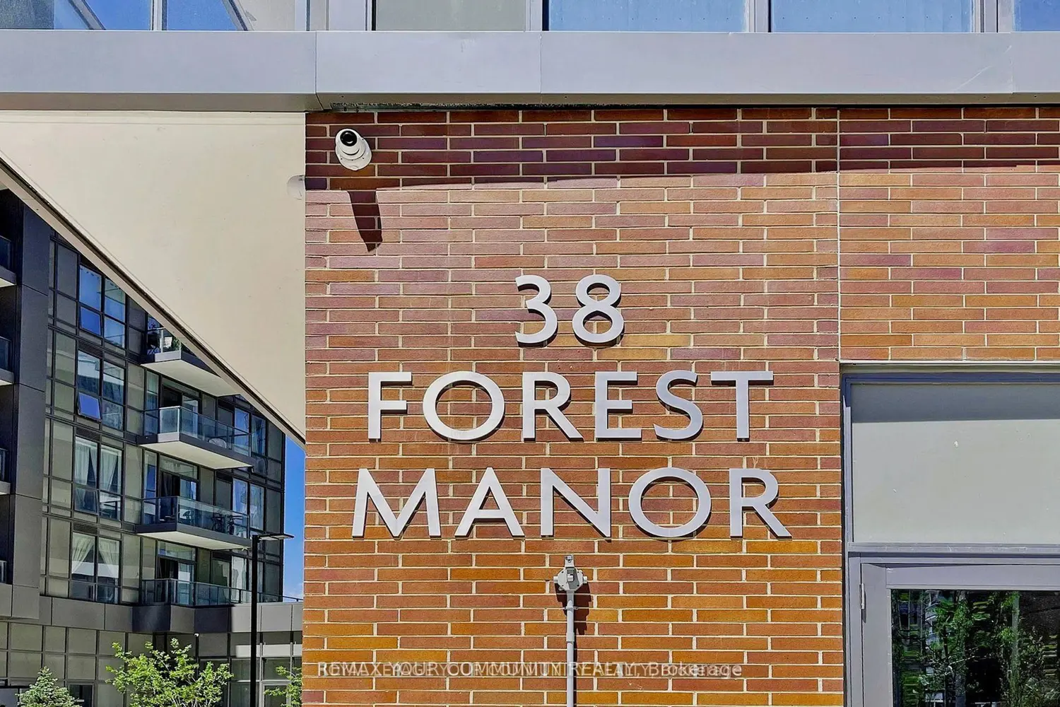 Additional image 2 of 38 Forest Manor Road 2403