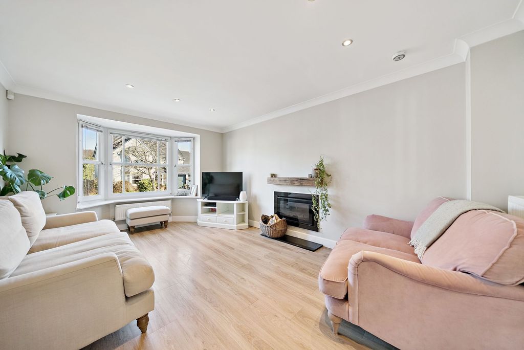 Additional image 2 of 4 bed detached house for saleRamsay Drive, Dunblane FK15