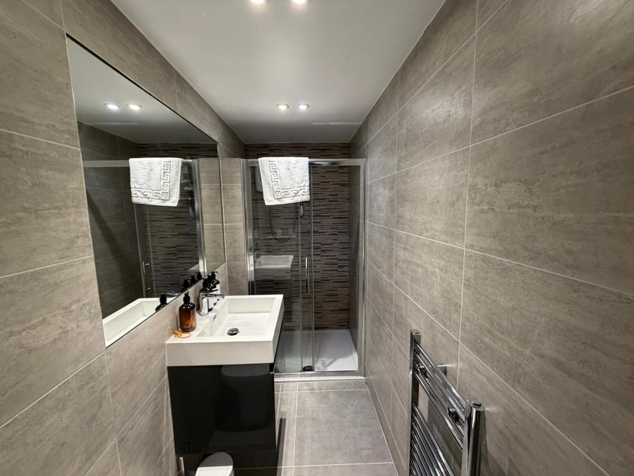 Additional image 12 of 1 Bed Flat, Lavender Hill, SW11, SW11 5RW