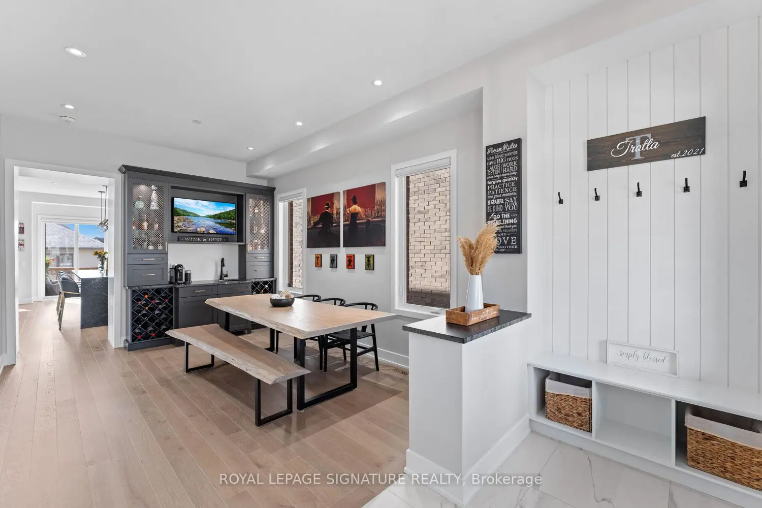 Additional image 4 of 29 Sikura Circle