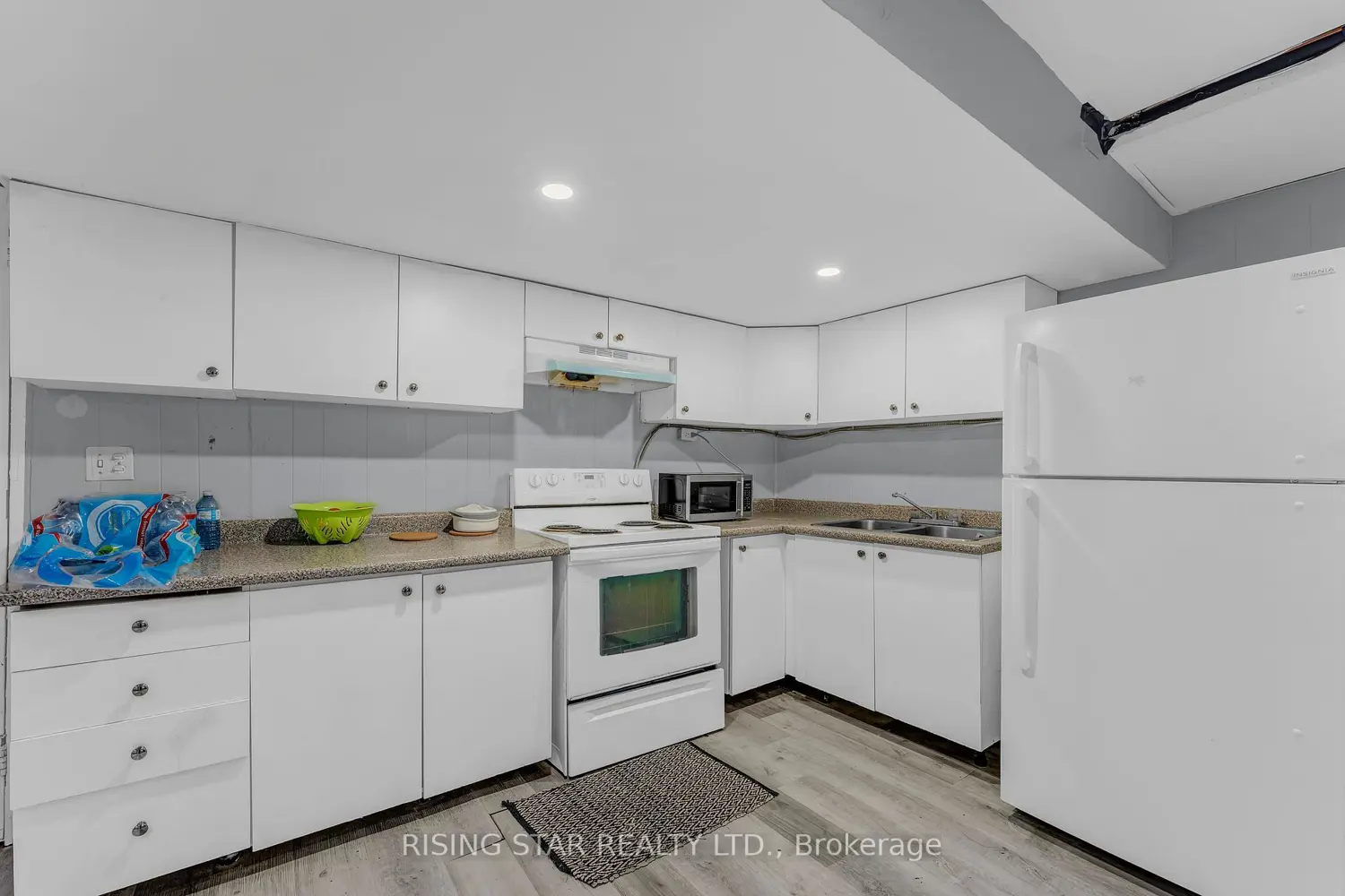 Additional image 17 of 7440 Goreway Drive 2