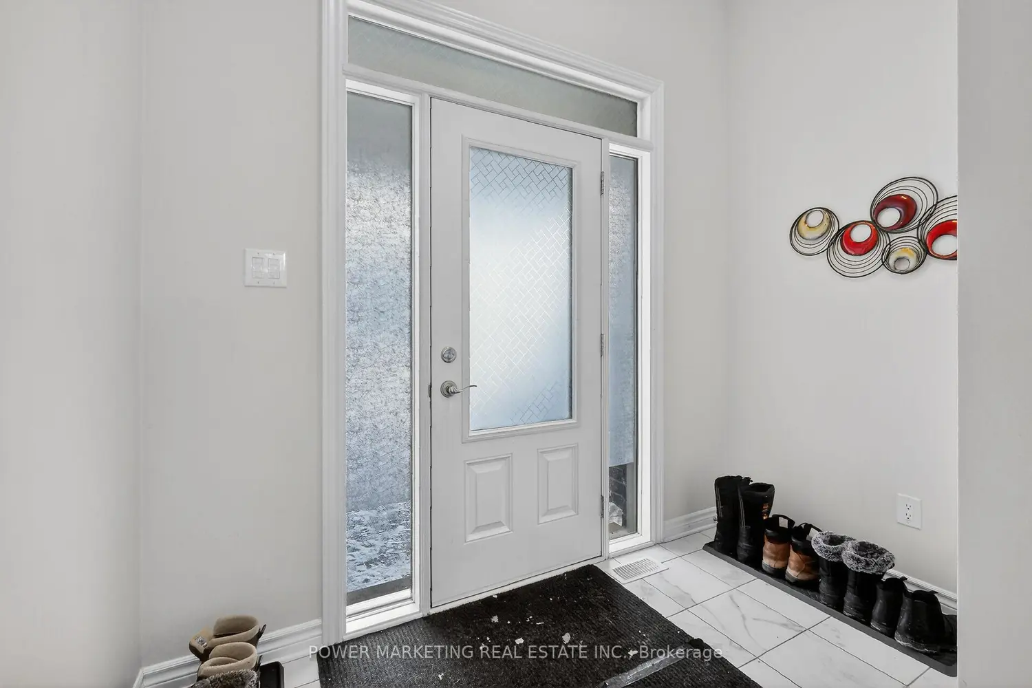528 Enclave Lane photo 3