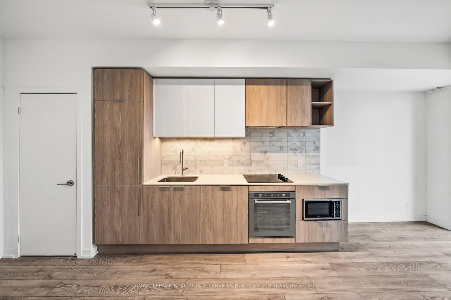 Additional image 3 of 2020 Bathurst Street 1719