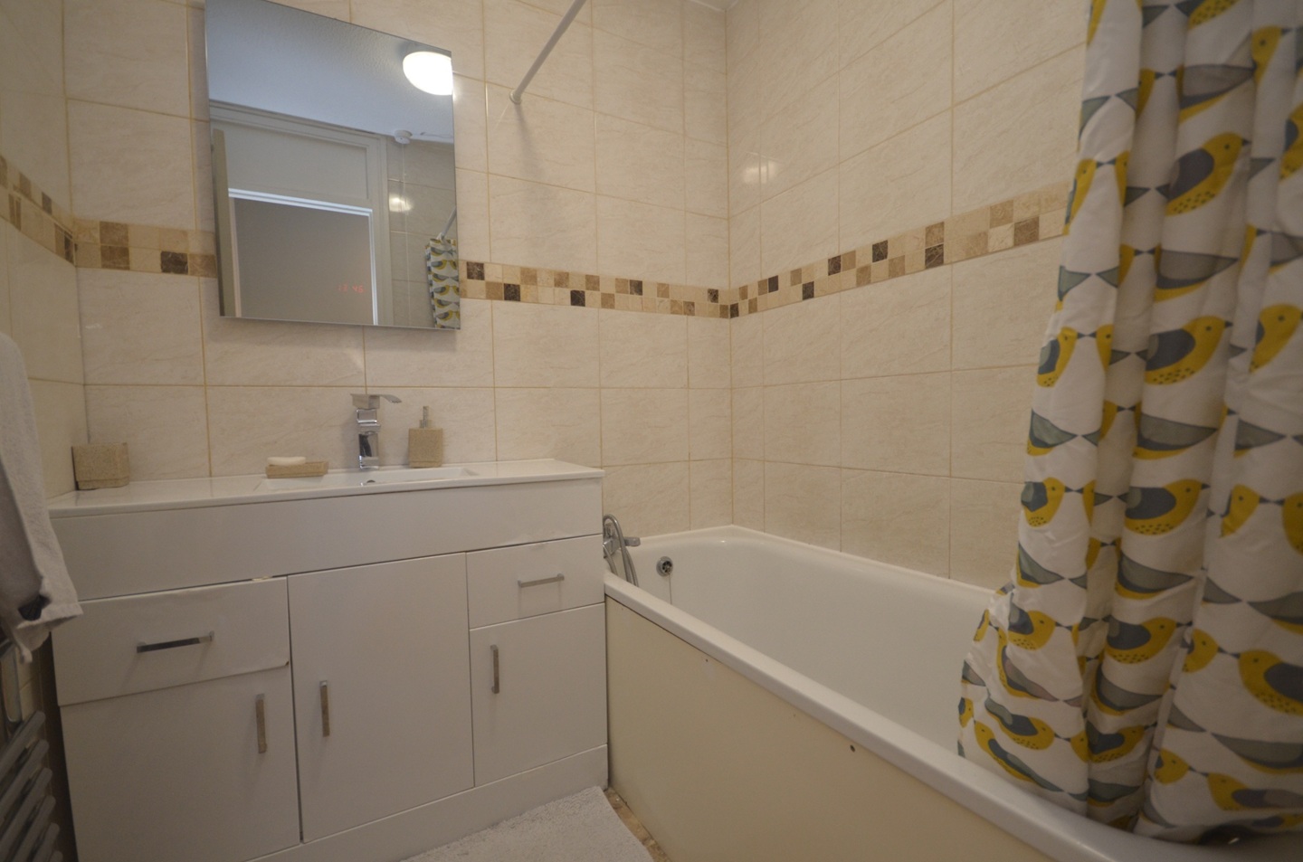 Additional image 7 of 2 Bed Flat, Compton House, SW11, N1 7GU