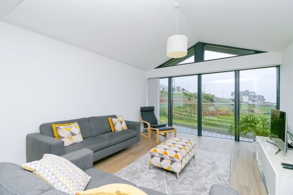 Additional image 3 of 2 bed flat for saleSlon Lane, Ogmore-By-Sea, Vale Of Glamorgan CF32
