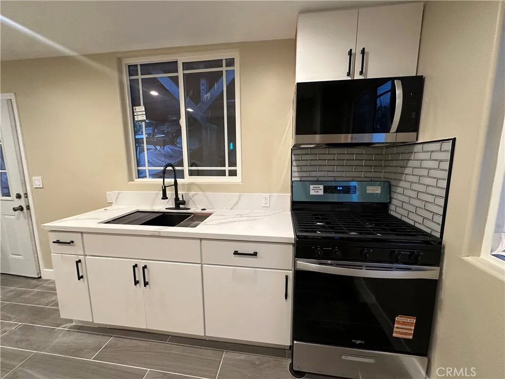 Additional image 13 of 14036 W Gain St, Arleta, CA 91331