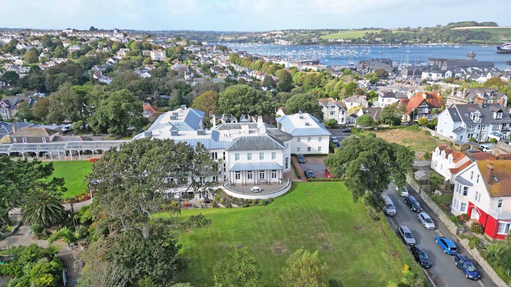 Additional image 13 of 2 bed flat for saleGyllyngdune Manor, Emslie Road, Falmouth, Cornwall TR11