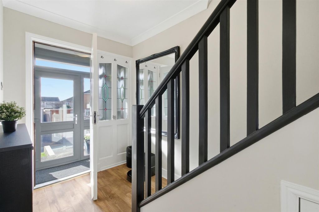 Additional image 12 of 3 bed semi-detached house for saleInchmurrin Crescent, Balloch, Alexandria G83