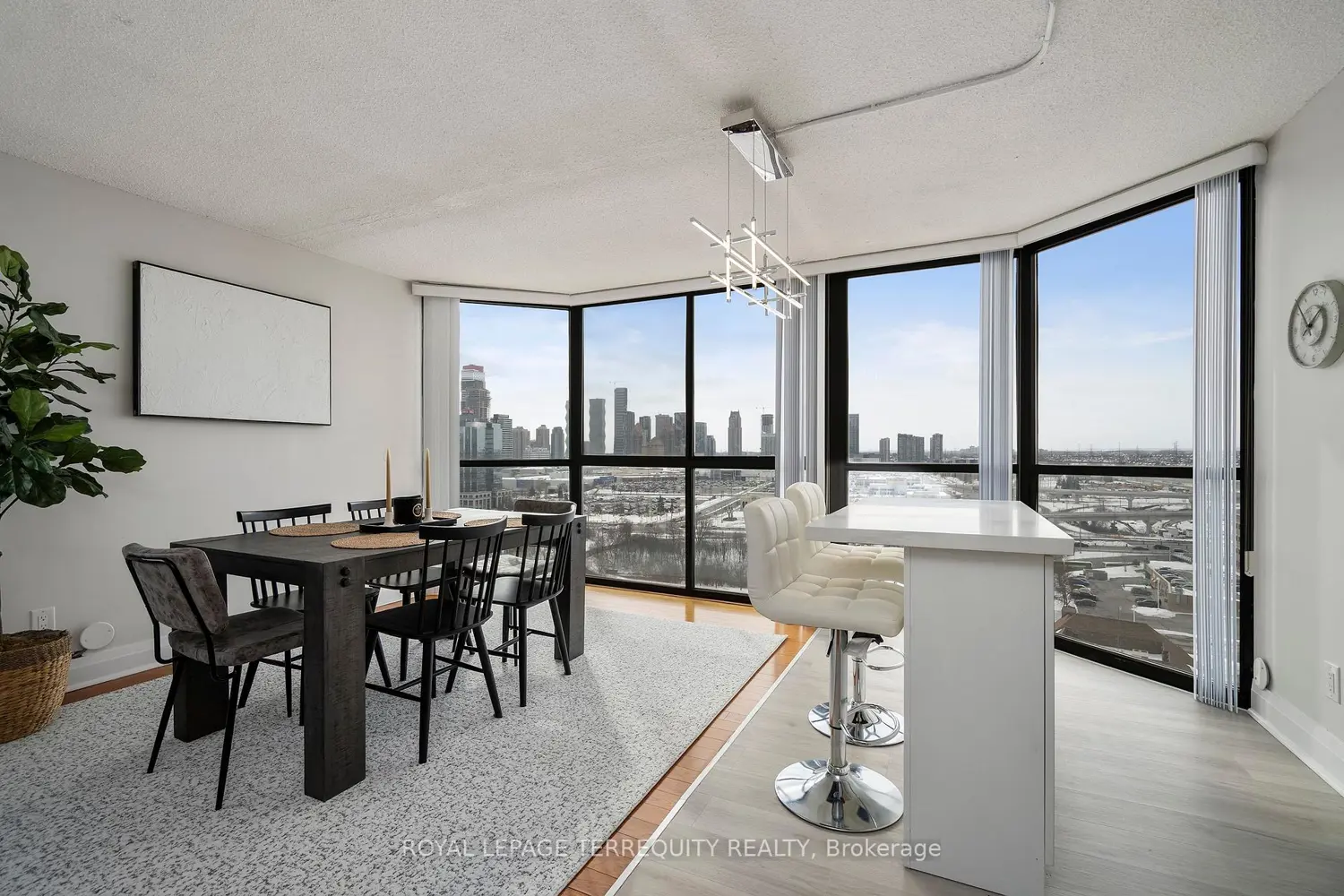 Additional image 8 of 4235 Sherwoodtowne Boulevard 1607