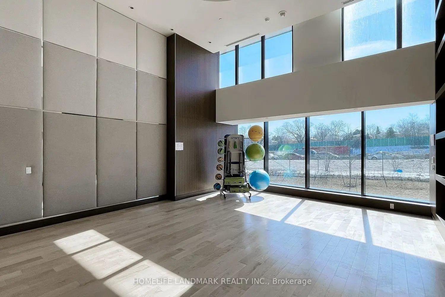 Additional image 18 of 85 Mcmahon Drive Ph3803