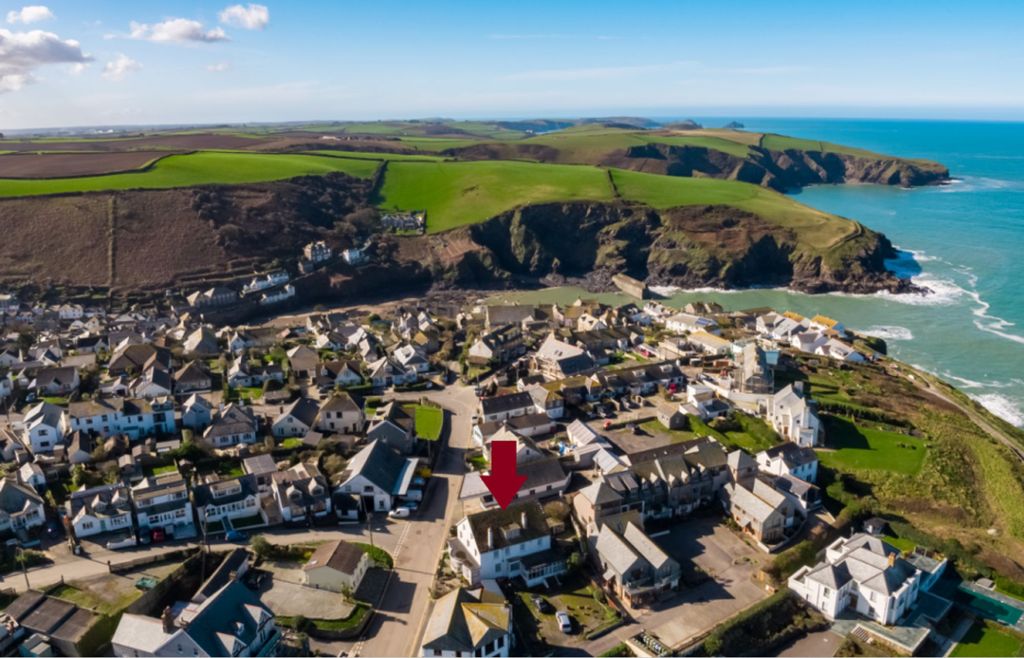 Land for salePort Isaac, Cornwall PL29 photo 4