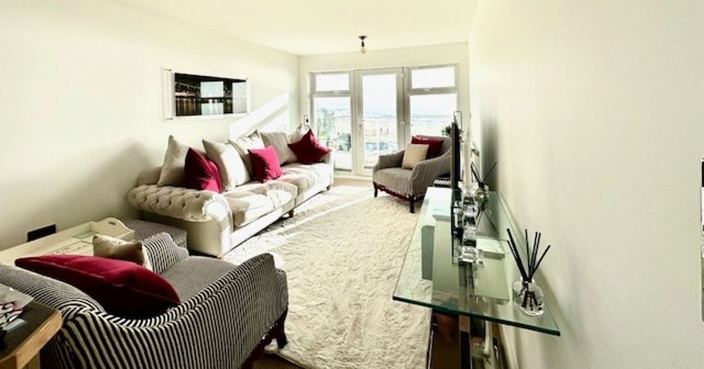 Additional image 2 of 2 bed flat for saleBeach Road, Porthcawl CF36