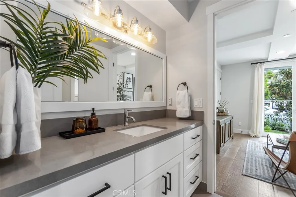 Additional image 52 of 204 S Helberta, Redondo Beach, CA 90277