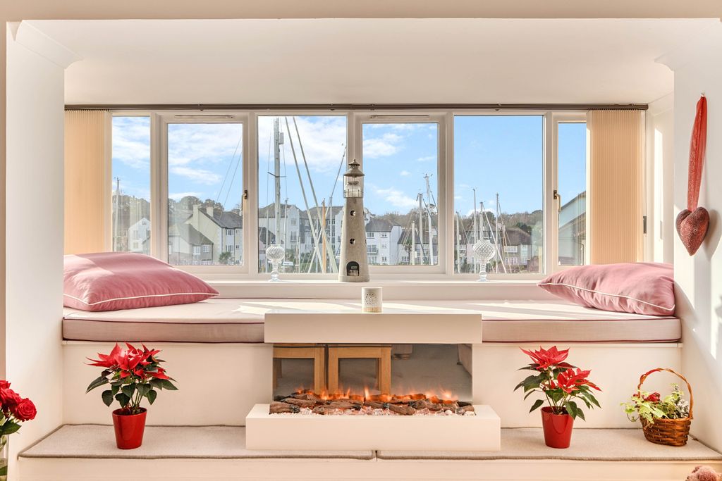 Additional image 4 of 3 bed flat for saleChallenger Quay, Falmouth, Cornwall TR11