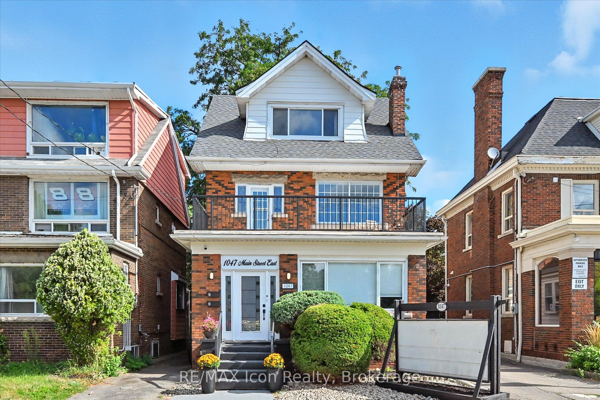 Additional image 2 of 1047 Main Street E, Hamilton, ON, L8M 1N5