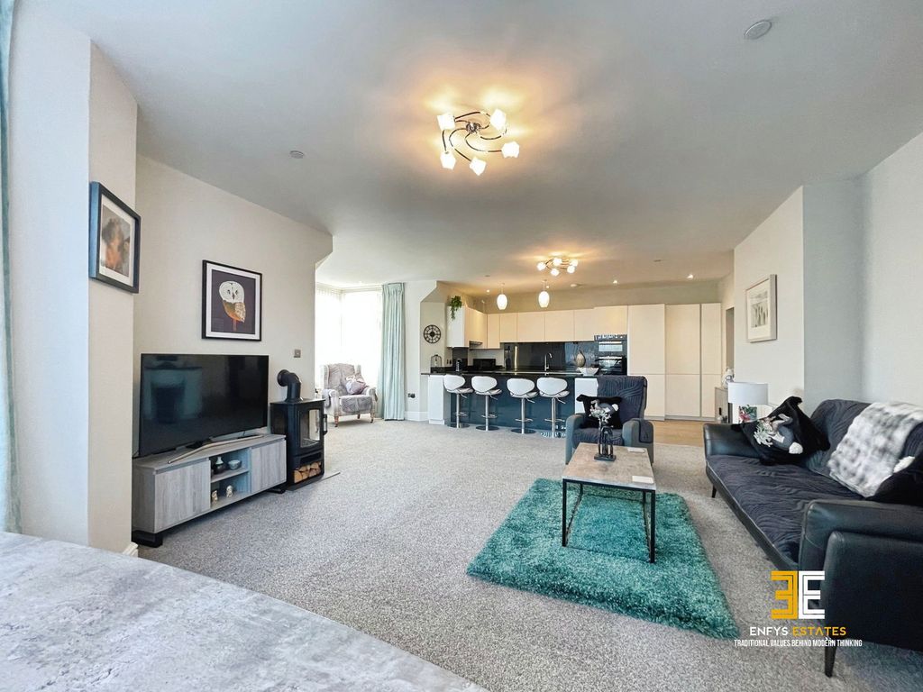 Additional image 7 of 2 bed flat for saleAdmiral House, West Parade, Llandudno LL30