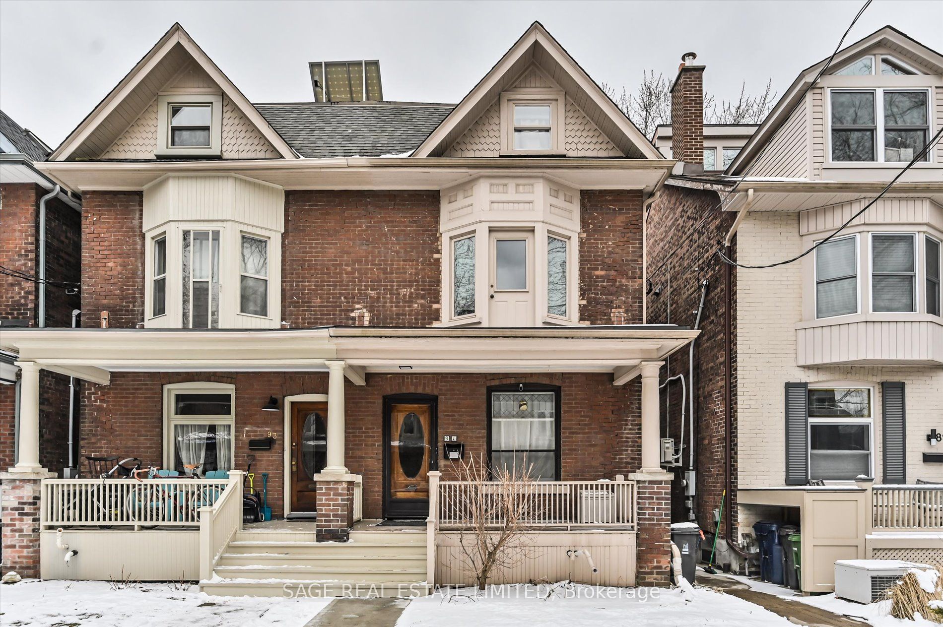 Lower-91 Hogarth Avenue, Toronto, ON, M4K 1K5