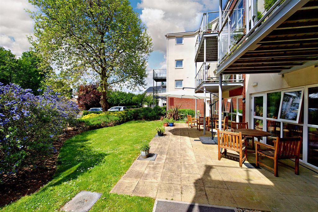 Additional image 22 of 2 bed flat for saleEllisfields Court, Mount Street, Taunton TA1