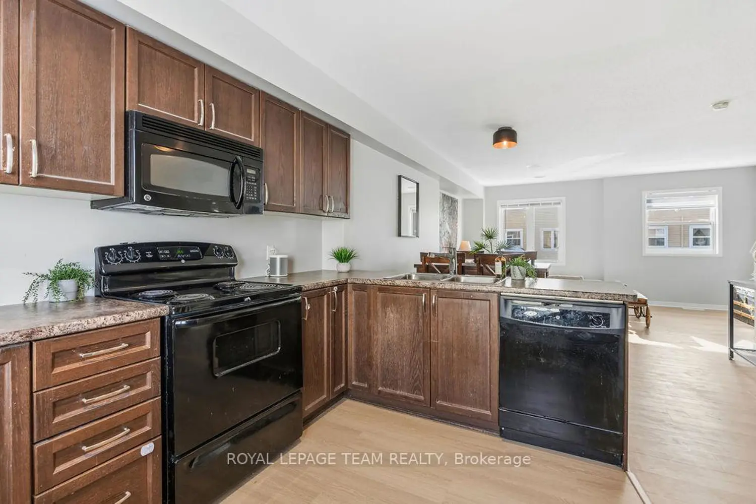 Additional image 13 of 402 Sadar Private