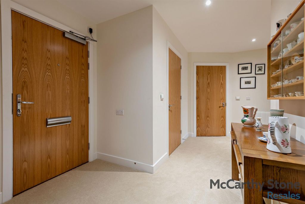 Additional image 5 of 2 bed flat for saleMonument Place, Endless Street, Salisbury SP1