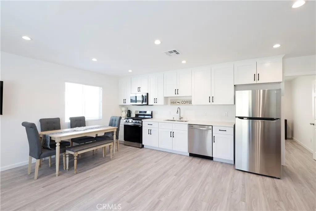 Additional image 5 of 18623 Bryant Street, Northridge, CA 91324