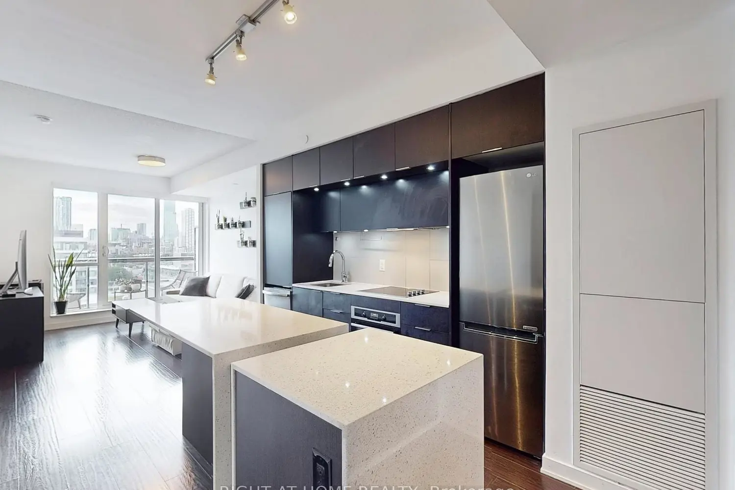 Additional image 4 of 55 Regent Park Boulevard 1407