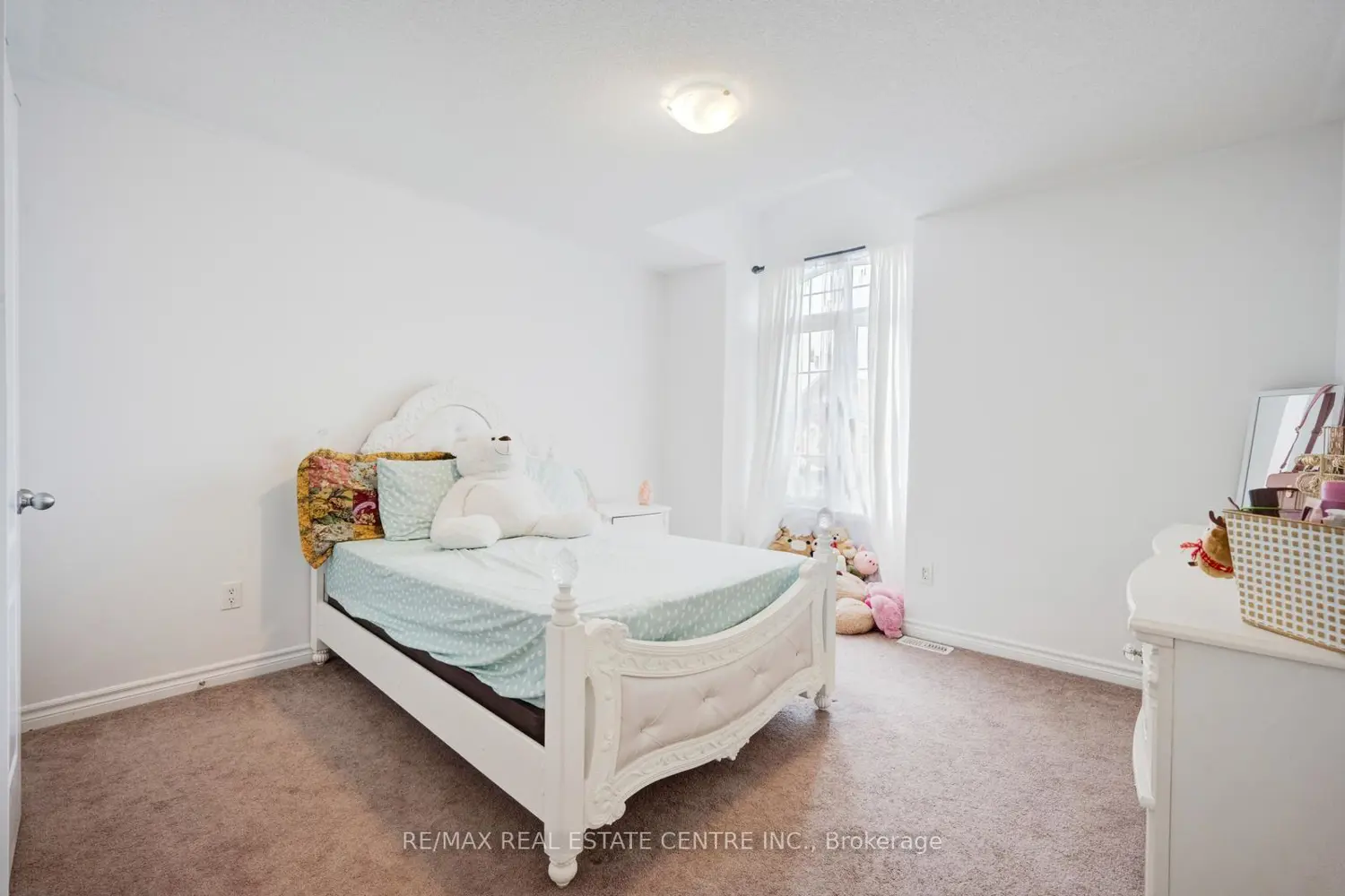 Additional image 16 of 19 Mediterranean Crescent