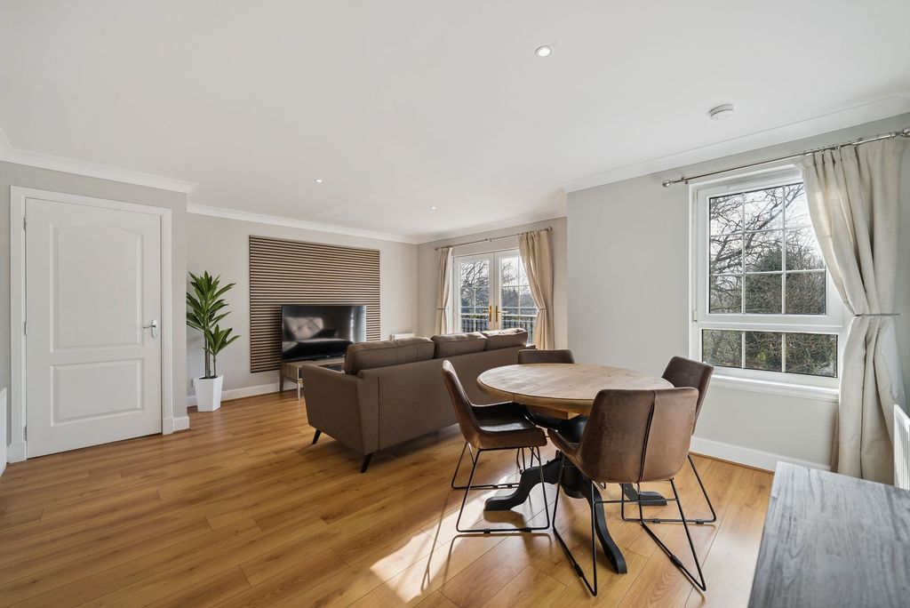 Additional image 3 of 2 bed flat for saleFlat 11, 1 Braid Avenue, Cardross G82