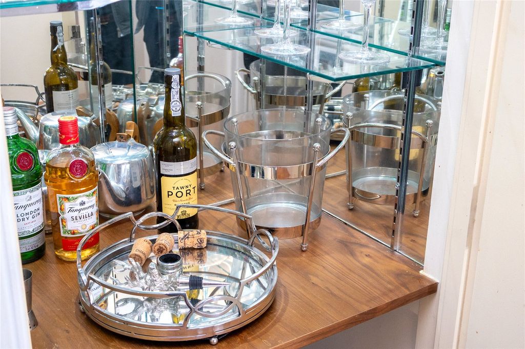 Additional image 8 of 3 bed flat for saleSandbanks Road, Poole, Dorset BH14