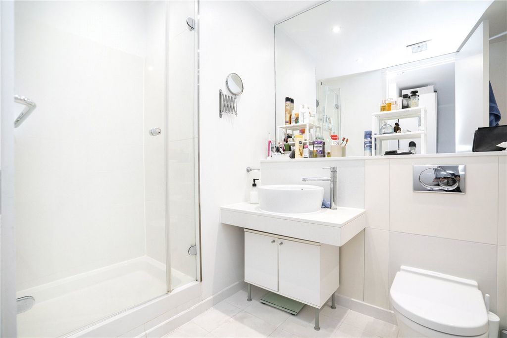 Additional image 7 of 3 bed flat for saleMelliss Avenue, Richmond TW9