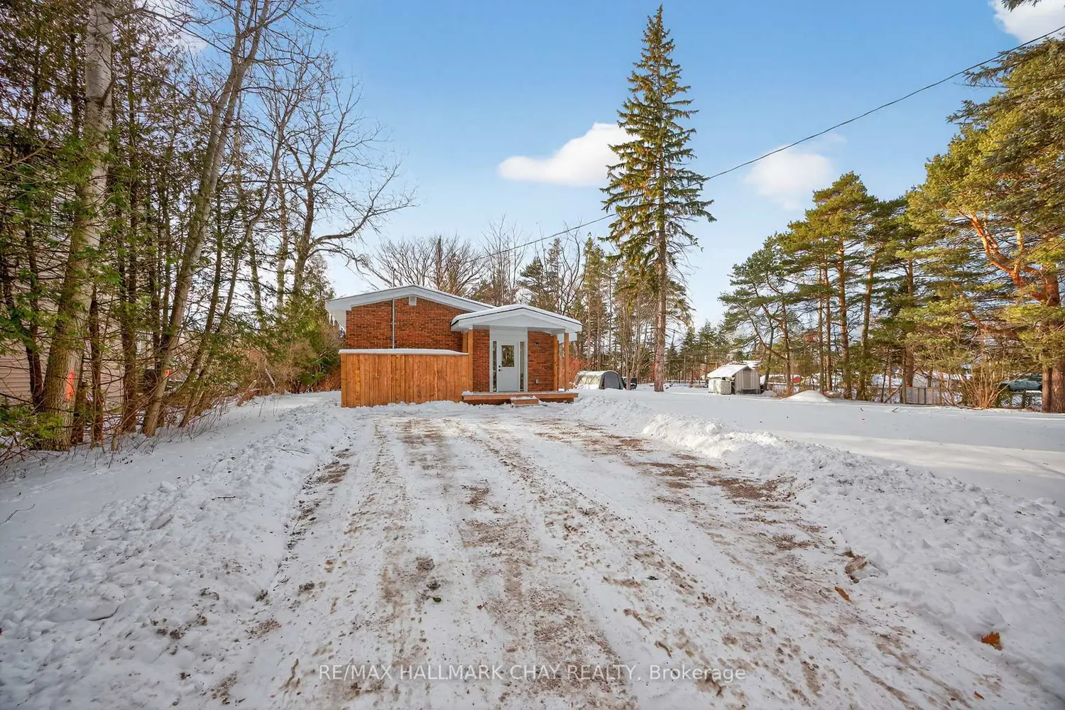 8717 Beachwood Road photo 2